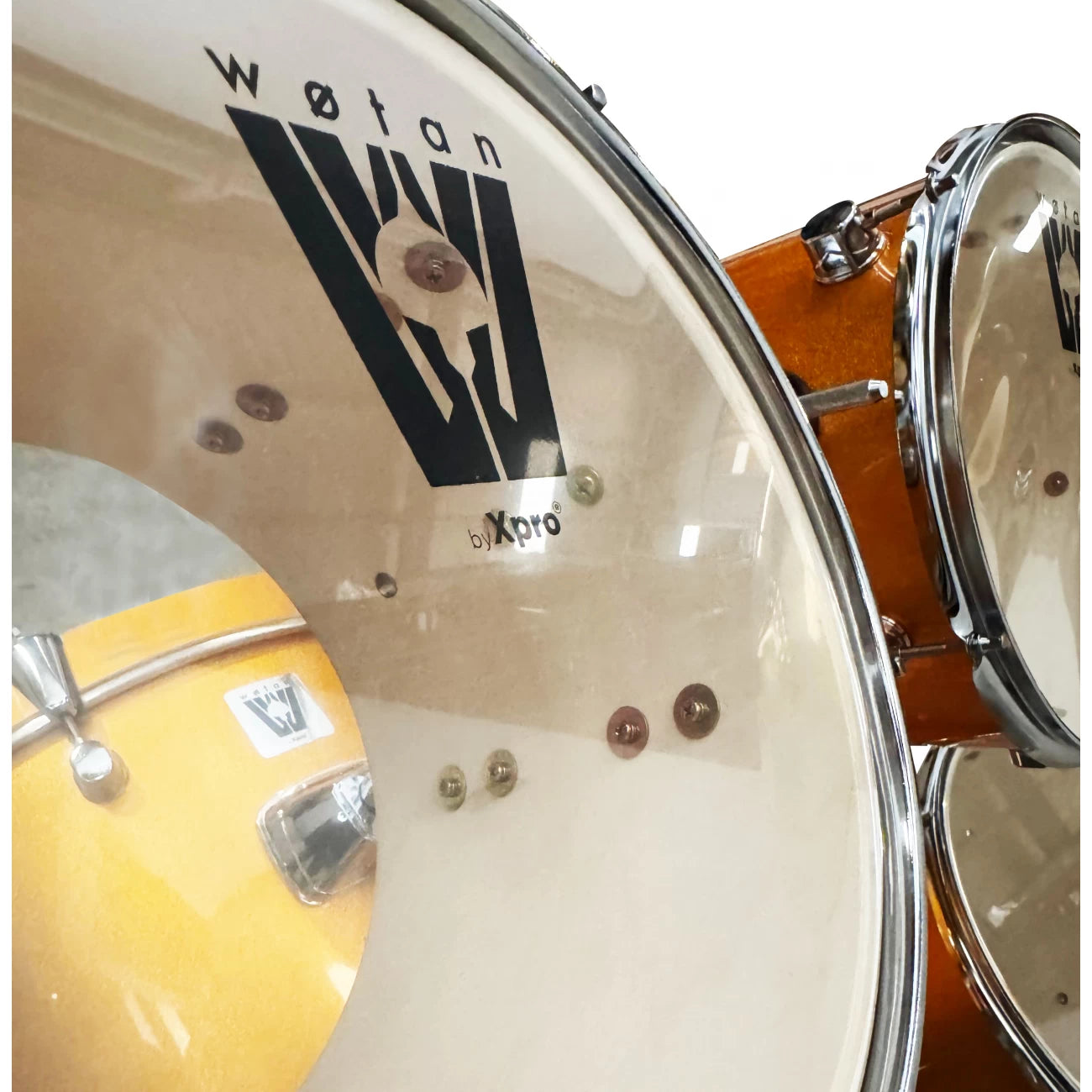 Wotan W-ACOUSTICS-DRUM6K-YL | Batería acústica de 5 cuerpos color dorado holográfico