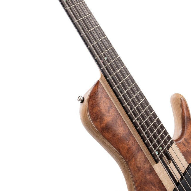 CORT
BAJO ELÉCTRICO MULTI SCALE CORT A5 BEYOND 5 CUERDAS OPEN PORE BUBINGA NATURAL
Modelo: A5BEYOND-OPBN